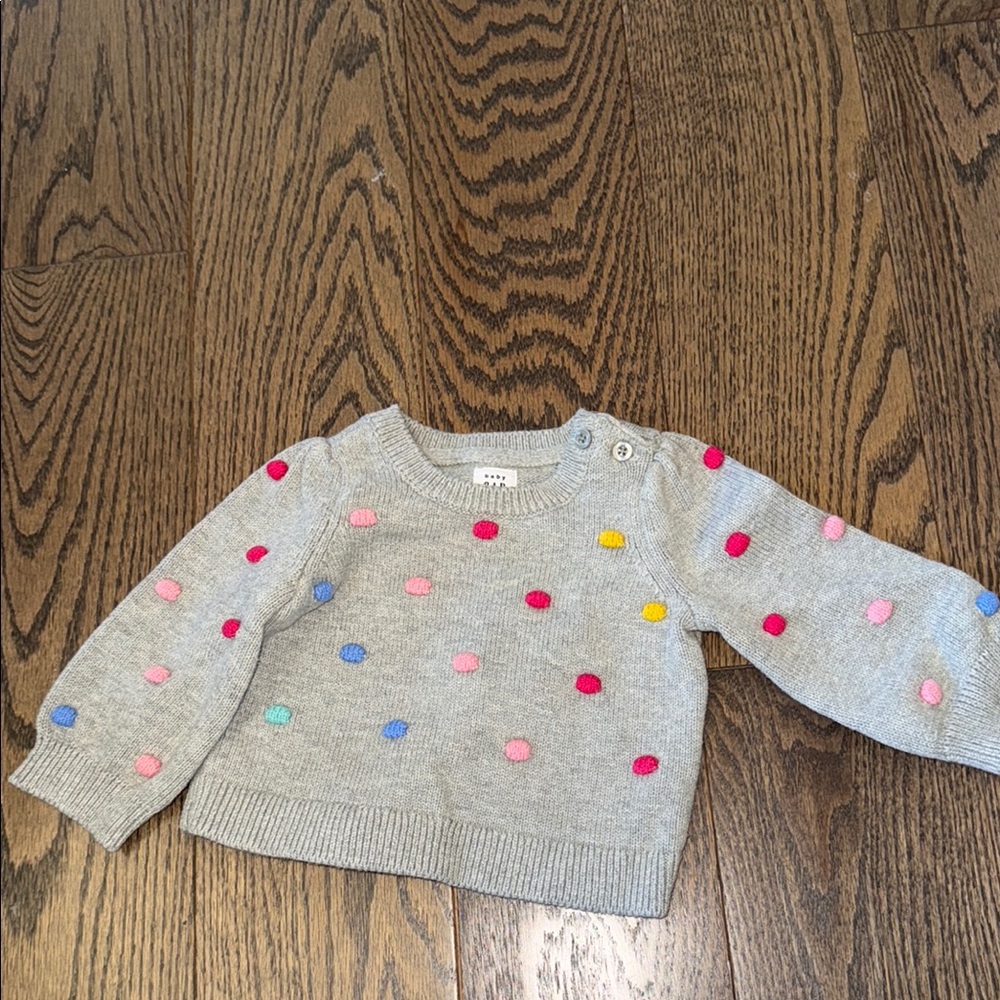 GAP Gray and Pink Sweater with Playful Design - Picture 7 of 8
